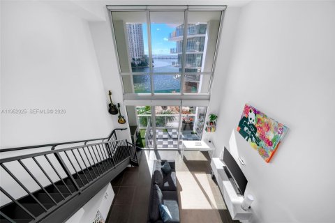 Condo in Miami, Florida, 1 bedroom № 2181770 - photo 14