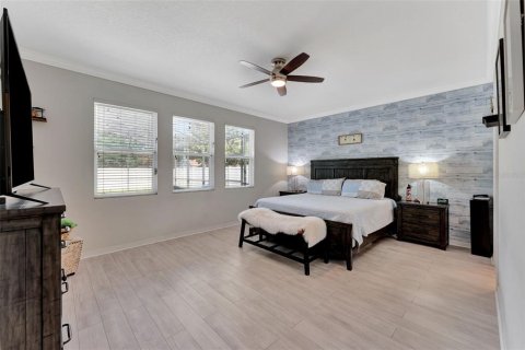 House in Winter Park, Florida 5 bedrooms, 292.83 sq.m. № 1718528 - photo 13