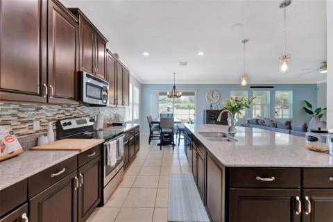 House in Winter Park, Florida 5 bedrooms, 292.83 sq.m. № 1718528 - photo 7