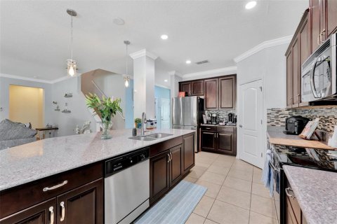 House in Winter Park, Florida 5 bedrooms, 292.83 sq.m. № 1718528 - photo 9