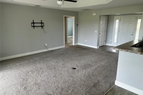 Casa en alquiler en The Villages, Florida, 3 dormitorios, 149.94 m2 № 1915514 - foto 10