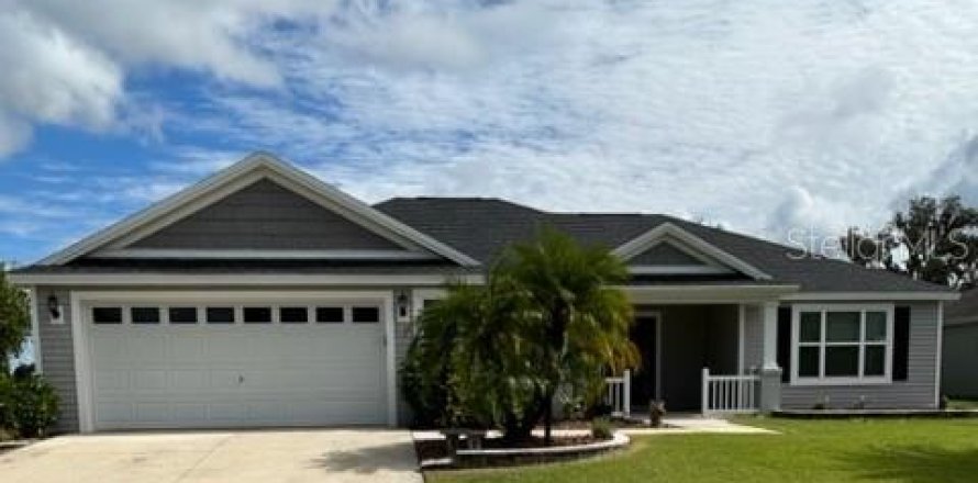 Casa en The Villages, Florida 3 dormitorios, 149.94 m2 № 1915514