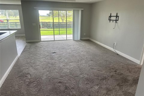 Casa en alquiler en The Villages, Florida, 3 dormitorios, 149.94 m2 № 1915514 - foto 9