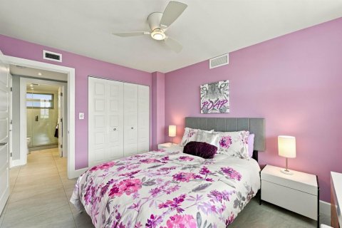 Condo in Pompano Beach, Florida, 2 bedrooms  № 2376355 - photo 28