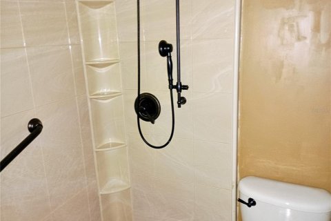 Купить кондоминиум в Орландо, Флорида 5 комнат, 111.2м2, № 1915702 - фото 11