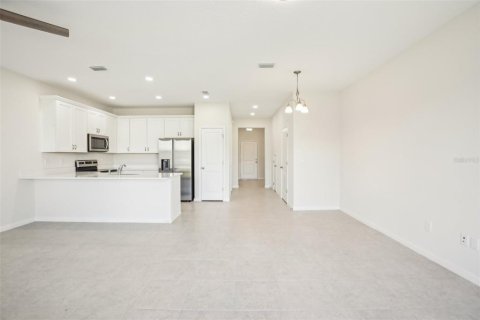 Touwnhouse à louer à Riverview, Floride: 3 chambres, 155.61 m2 № 2430465 - photo 7