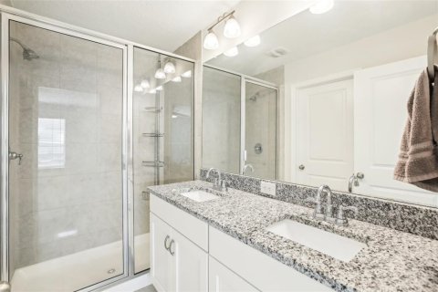 Touwnhouse à louer à Riverview, Floride: 3 chambres, 155.61 m2 № 2430465 - photo 17