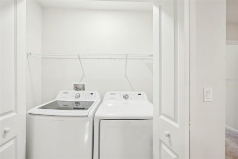 Touwnhouse à louer à Riverview, Floride: 3 chambres, 155.61 m2 № 2430465 - photo 23