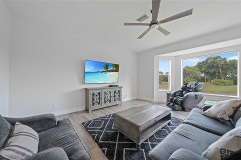 House in Sarasota, Florida 3 bedrooms, 243.78 sq.m. № 1680354 - photo 16