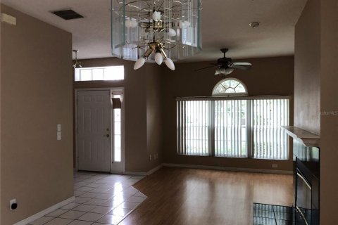 Casa en alquiler en Orlando, Florida, 4 dormitorios, 183.2 m2 № 1910569 - foto 6