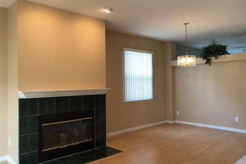 Casa en alquiler en Orlando, Florida, 4 dormitorios, 183.2 m2 № 1910569 - foto 7