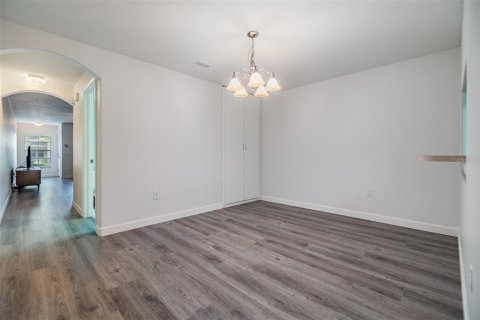 Townhouse in Riverview, Florida 2 bedrooms, 142.33 sq.m. № 1630869 - photo 9