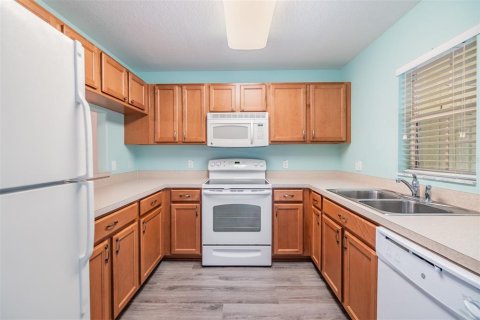 Townhouse in Riverview, Florida 2 bedrooms, 142.33 sq.m. № 1630869 - photo 11