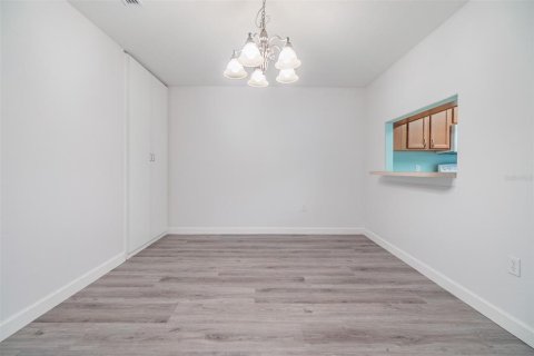 Townhouse in Riverview, Florida 2 bedrooms, 142.33 sq.m. № 1630869 - photo 8