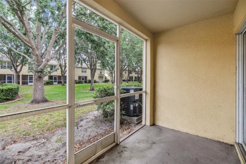 Townhouse in Riverview, Florida 2 bedrooms, 142.33 sq.m. № 1630869 - photo 25