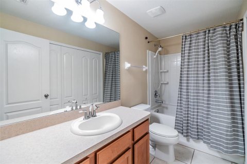 Townhouse in Riverview, Florida 2 bedrooms, 142.33 sq.m. № 1630869 - photo 23