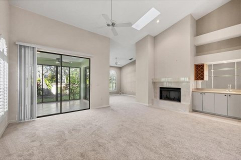House in Sarasota, Florida 2 bedrooms, 205.04 sq.m. № 1721344 - photo 14