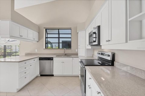 House in Sarasota, Florida 2 bedrooms, 205.04 sq.m. № 1721344 - photo 6