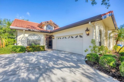 House in Sarasota, Florida 2 bedrooms, 205.04 sq.m. № 1721344 - photo 2
