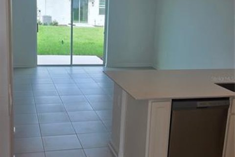 Touwnhouse à louer à Clermont, Floride: 3 chambres, 170.38 m2 № 2376760 - photo 10