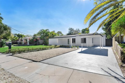 Villa ou maison à louer à Fort Lauderdale, Floride: 3 chambres, 133.97 m2 № 1995486 - photo 3