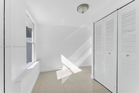 Villa ou maison à louer à Fort Lauderdale, Floride: 3 chambres, 133.97 m2 № 1995486 - photo 18