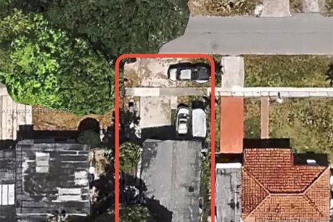 Villa ou maison à vendre à Hialeah, Floride: 3 chambres, 89 m2 № 1998195 - photo 24