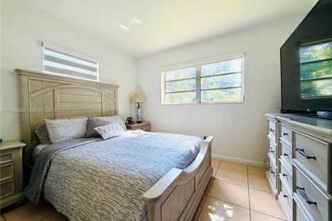 Villa ou maison à vendre à Hialeah, Floride: 3 chambres, 89 m2 № 1998195 - photo 9