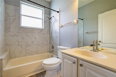 Villa ou maison à vendre à Port St. Lucie, Floride: 3 chambres, 153.85 m2 № 1955878 - photo 20