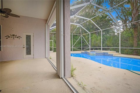 Villa ou maison à vendre à Port St. Lucie, Floride: 3 chambres, 153.85 m2 № 1955878 - photo 24