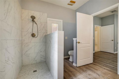 Villa ou maison à vendre à Port St. Lucie, Floride: 3 chambres, 153.85 m2 № 1955878 - photo 18