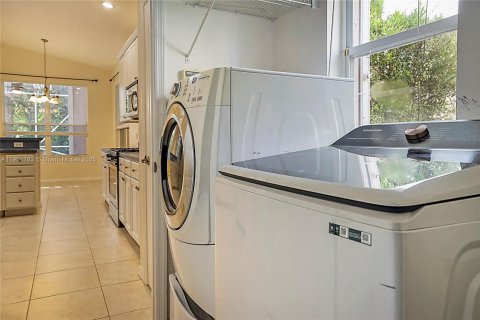 Villa ou maison à vendre à Port St. Lucie, Floride: 3 chambres, 153.85 m2 № 1955878 - photo 13