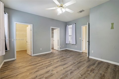 Villa ou maison à vendre à Port St. Lucie, Floride: 3 chambres, 153.85 m2 № 1955878 - photo 16