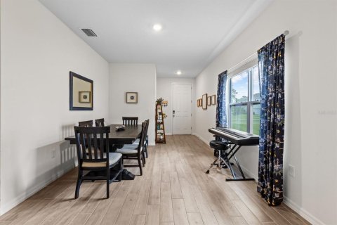 Villa ou maison à louer à Newberry, Floride: 3 chambres, 134.62 m2 № 2413980 - photo 2