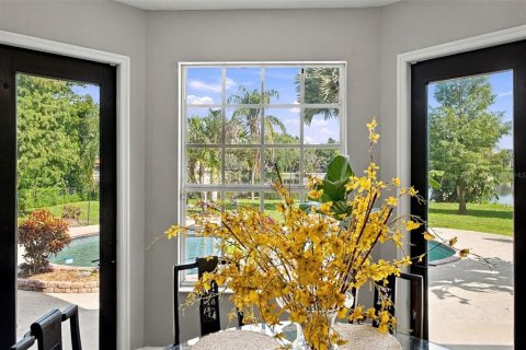 House in Tampa, Florida 4 bedrooms, 175.21 sq.m. № 2394399 - photo 21
