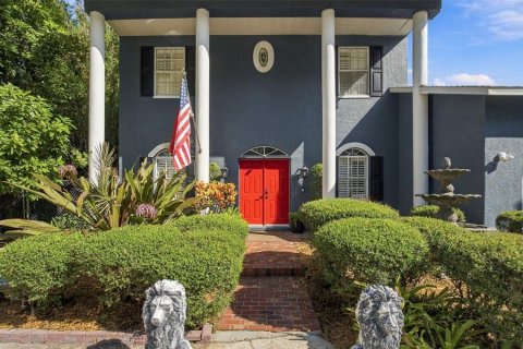House in Tampa, Florida 4 bedrooms, 175.21 sq.m. № 2394399 - photo 5