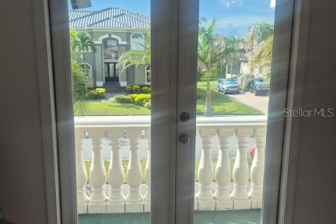 House in Apollo Beach, Florida 5 bedrooms, 337.98 sq.m. № 1872875 - photo 28