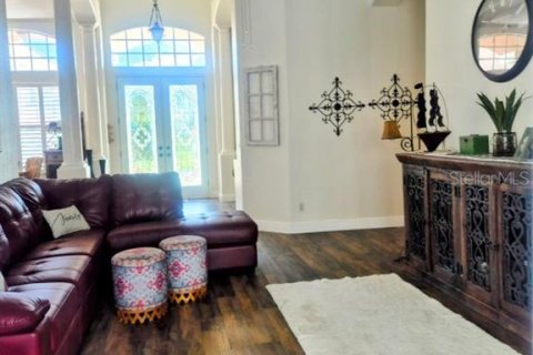 House in Apollo Beach, Florida 5 bedrooms, 337.98 sq.m. № 1872875 - photo 4