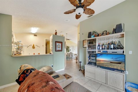 Купить виллу или дом в Майами, Флорида 3 спальни, 116.03м2, № 1756899 - фото 21