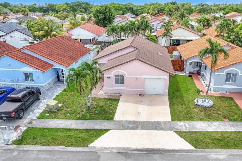 Купить виллу или дом в Майами, Флорида 3 спальни, 116.03м2, № 1756899 - фото 3