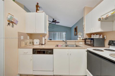 Купить виллу или дом в Майами, Флорида 3 спальни, 116.03м2, № 1756899 - фото 24