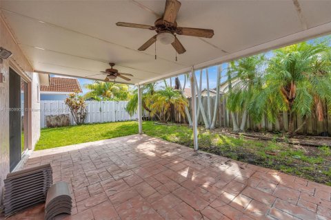 Купить виллу или дом в Майами, Флорида 3 спальни, 116.03м2, № 1756899 - фото 28