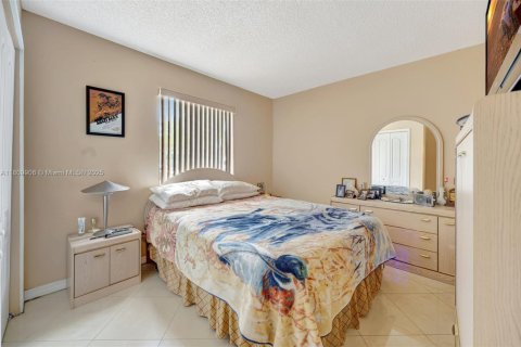 Купить виллу или дом в Майами, Флорида 3 спальни, 116.03м2, № 1756899 - фото 16