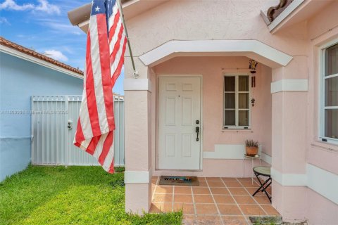 Купить виллу или дом в Майами, Флорида 3 спальни, 116.03м2, № 1756899 - фото 6