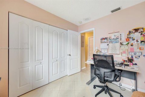 Купить виллу или дом в Майами, Флорида 3 спальни, 116.03м2, № 1756899 - фото 13