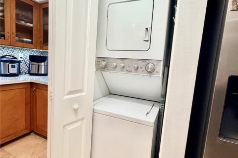 Appartement à louer à Miami Lakes, Floride: 2 chambres, 78.97 m2 № 2060261 - photo 18