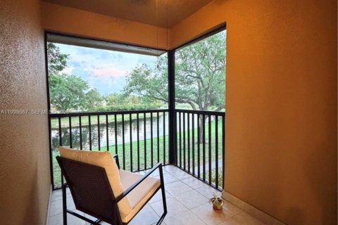 Appartement à louer à Miami Lakes, Floride: 2 chambres, 78.97 m2 № 2060261 - photo 25