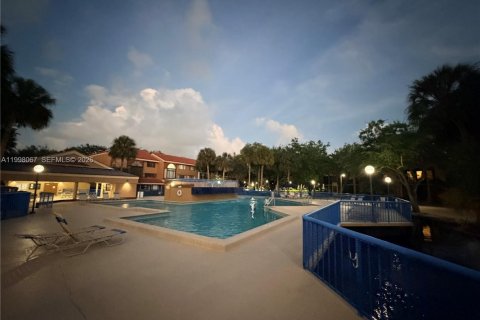 Appartement à louer à Miami Lakes, Floride: 2 chambres, 78.97 m2 № 2060261 - photo 30