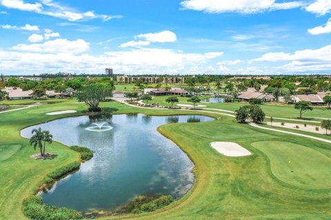 Condo in Fort Myers, Florida, 1 bedroom  № 1410220 - photo 1