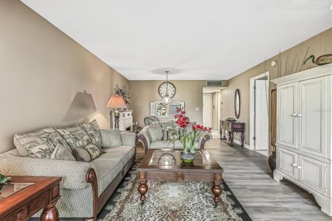 Condo in Fort Myers, Florida, 1 bedroom  № 1410220 - photo 7